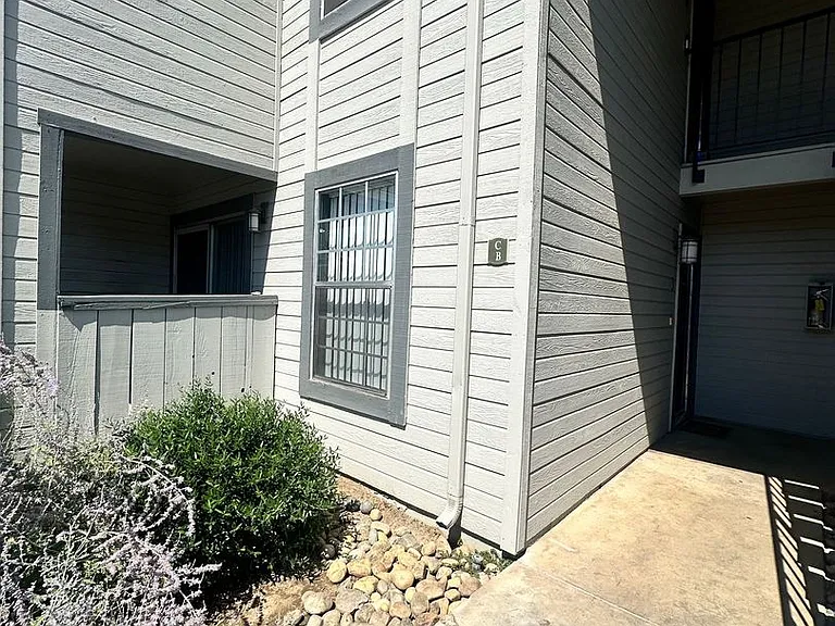 3901 Dale Rd #B — Photo 1
