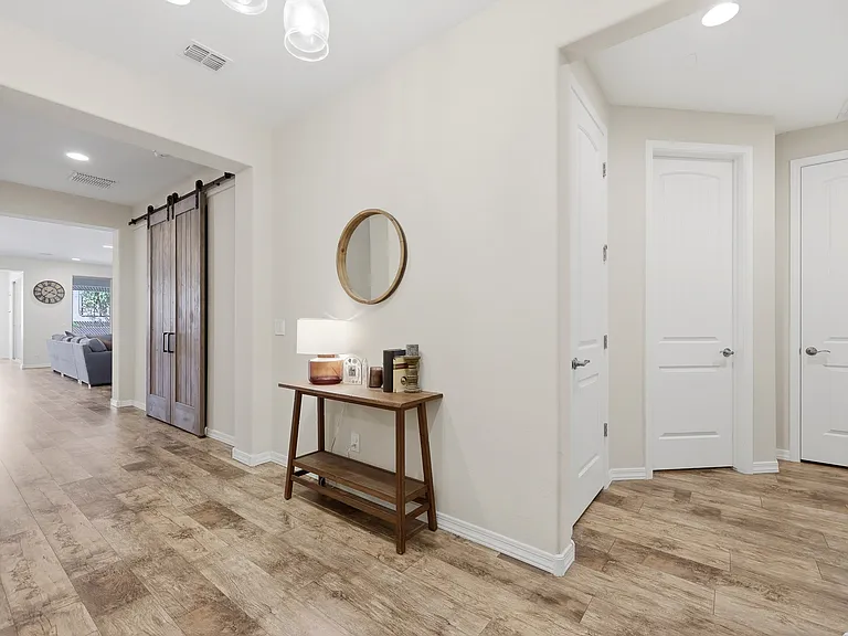 7228 W Tombstone Trl — Photo 4
