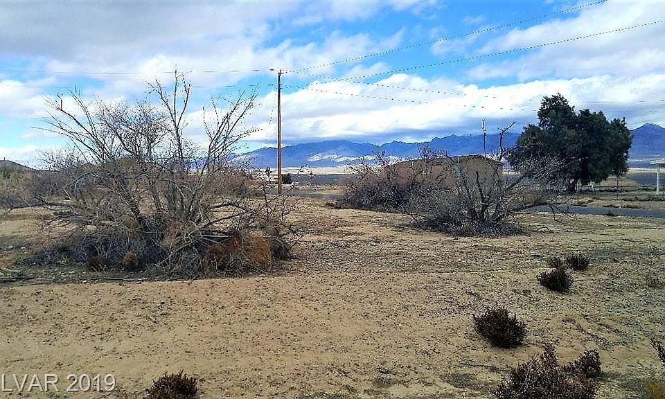 2nd image of 1480 Cometa Ln