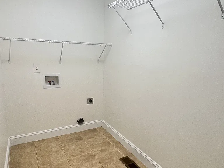 116 Grover Pl — Photo 23