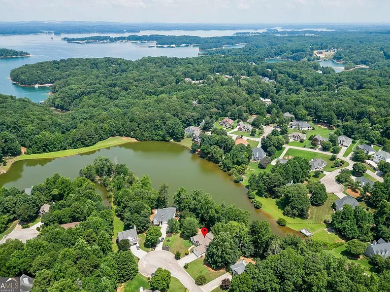 6440 Deep Woods Ct — Photo 49