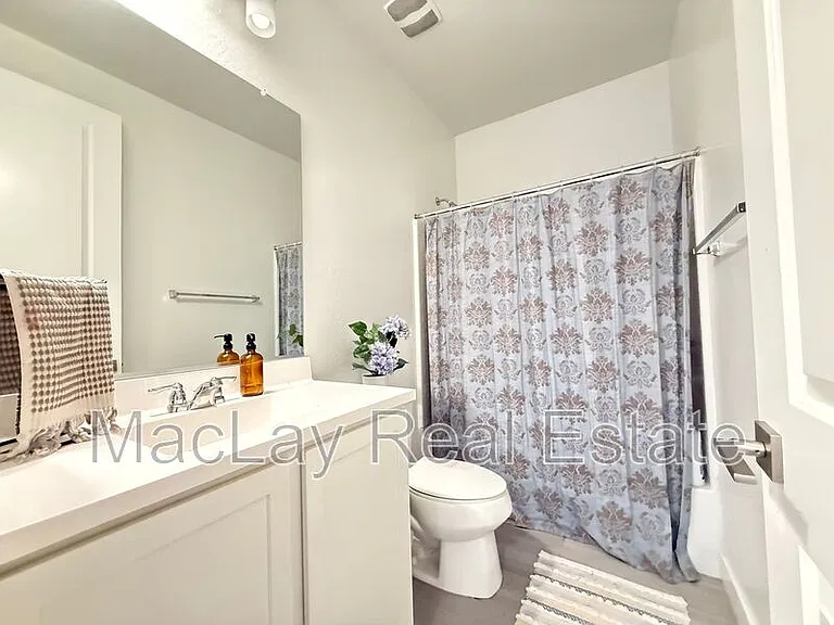 10312 E Revolution Dr — Photo 23