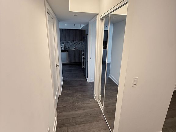 5th image of 5 Mabelle Ave #435