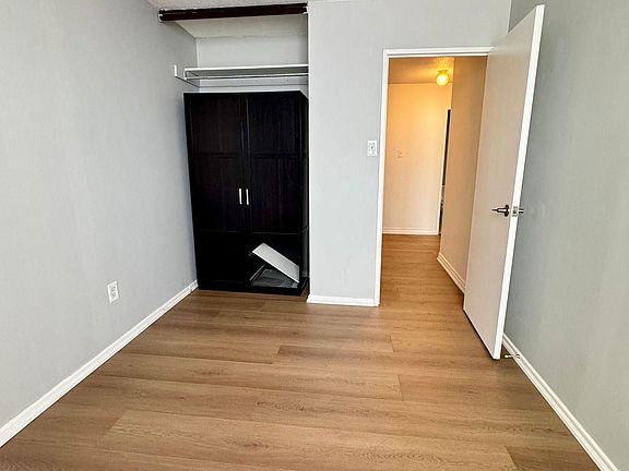 5th image of 15 Kensington Rd #1912