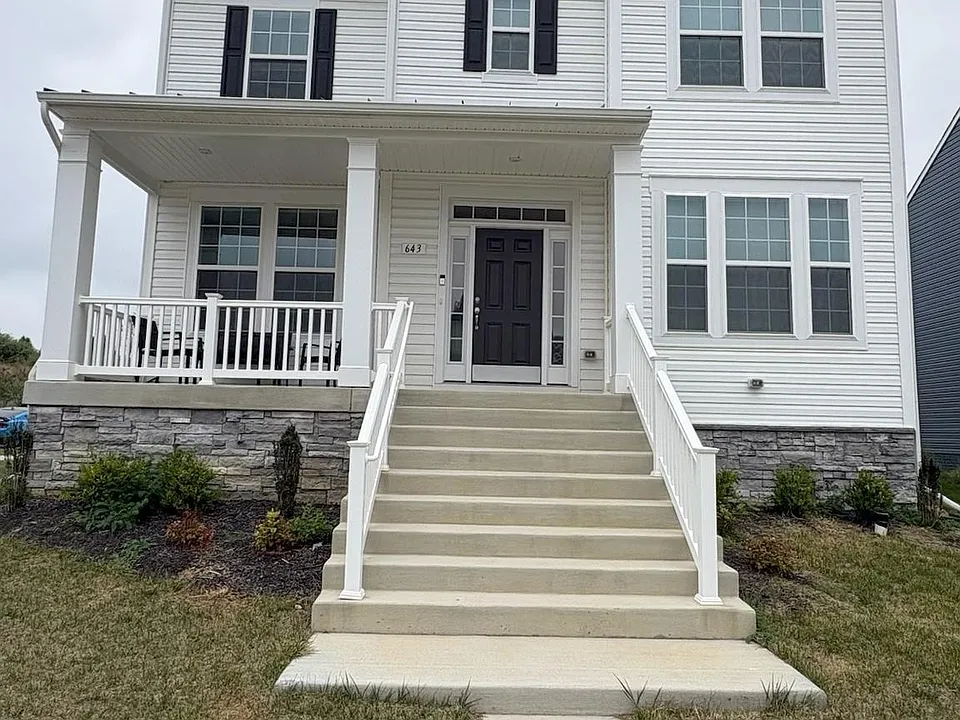 643 Lord Fairfax St