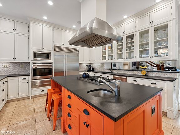 5th image of 1332 E Madison Park