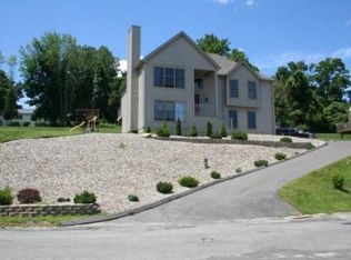 24 Candlewood Vis, New Milford, CT 06776