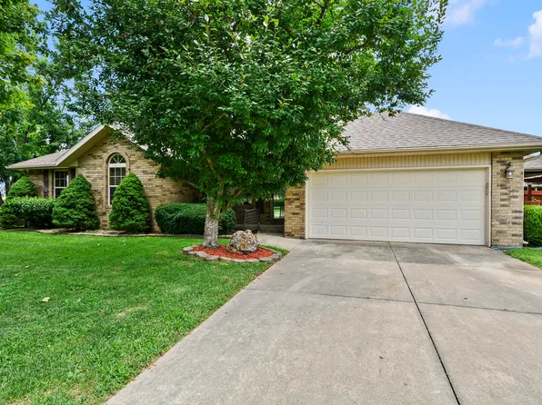 610 N Ellen Street, Nixa, MO 65714