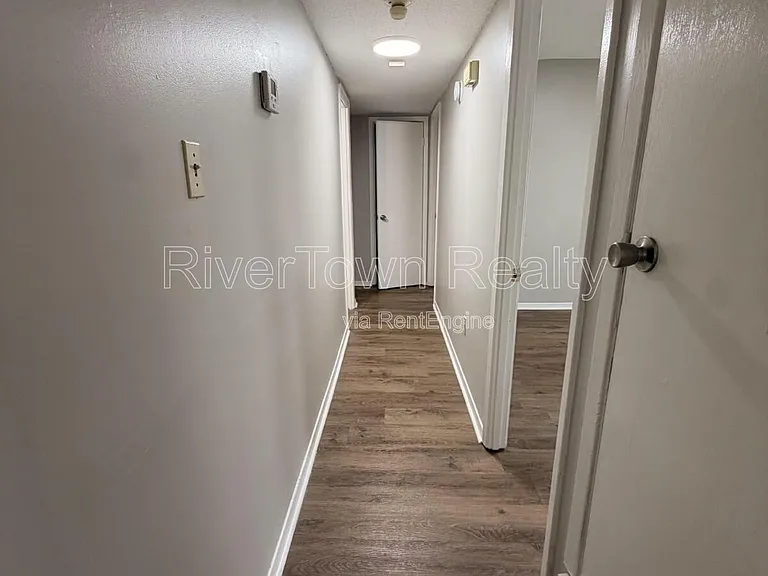 4778 Daphne Rd — Photo 10