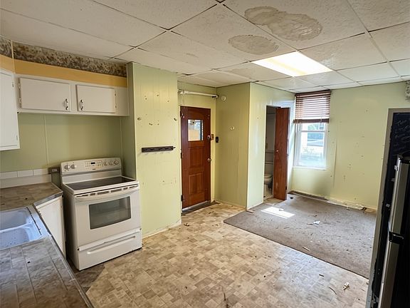 5th image of 316 2nd St