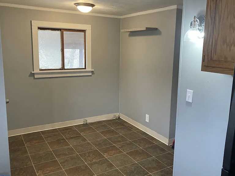 1513 22nd St NE — Photo 4