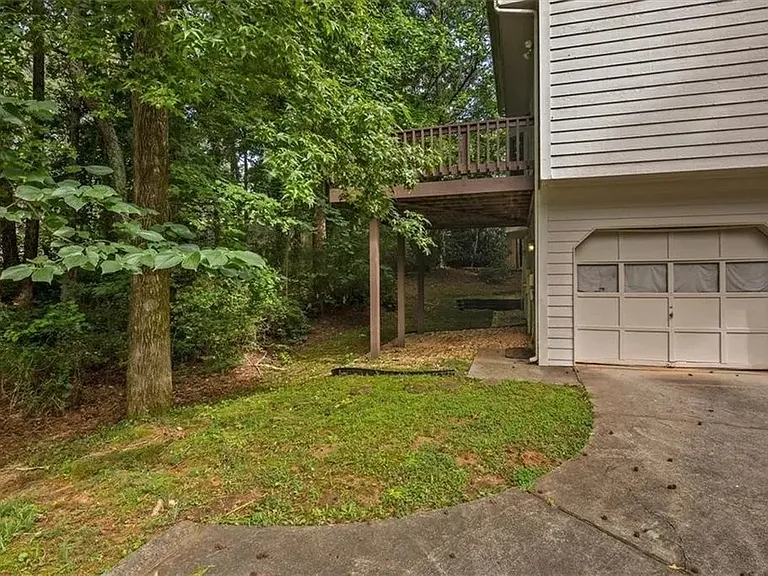 369 Patterson Rd — Photo 16