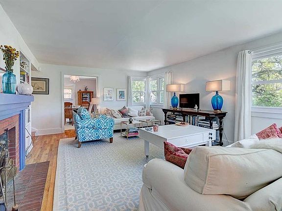 4th image of 20 Elmwood Pl