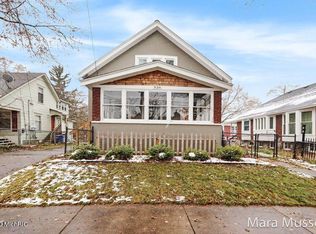 936 Sigsbee St SE, Grand Rapids, MI 49506