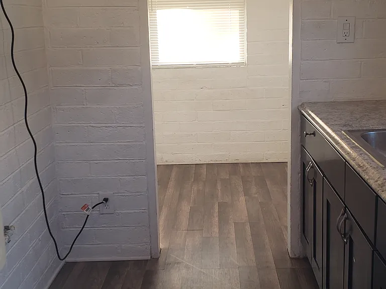 614 N Lemon Ave — Photo 6