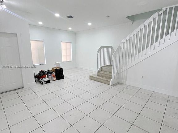 4th image of 10775 NW 83rd Ter #328