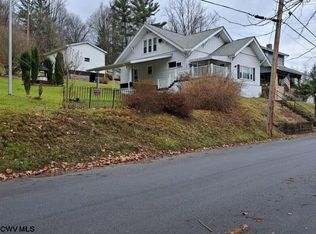 908 Maple Ave, Grafton, WV 26354