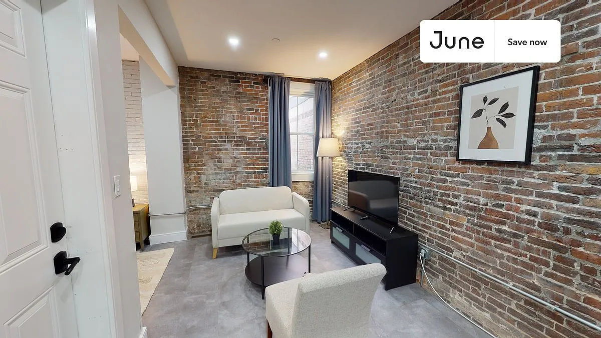 1 bedroom in North End on a flexible lease #538 — Photo 1