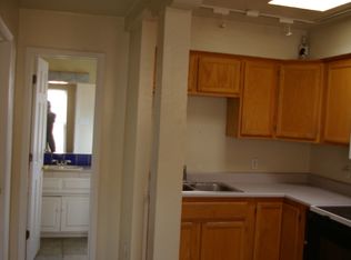 1107 1/2 Roadrunner Ln NW, Los Ranchos, NM 87107