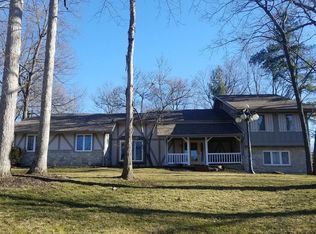 1828 Still Hollow Ct, Chesterfield, MO 63017