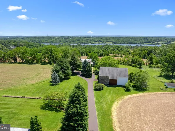 155 Upper Church Rd, Chalfont, PA 18914