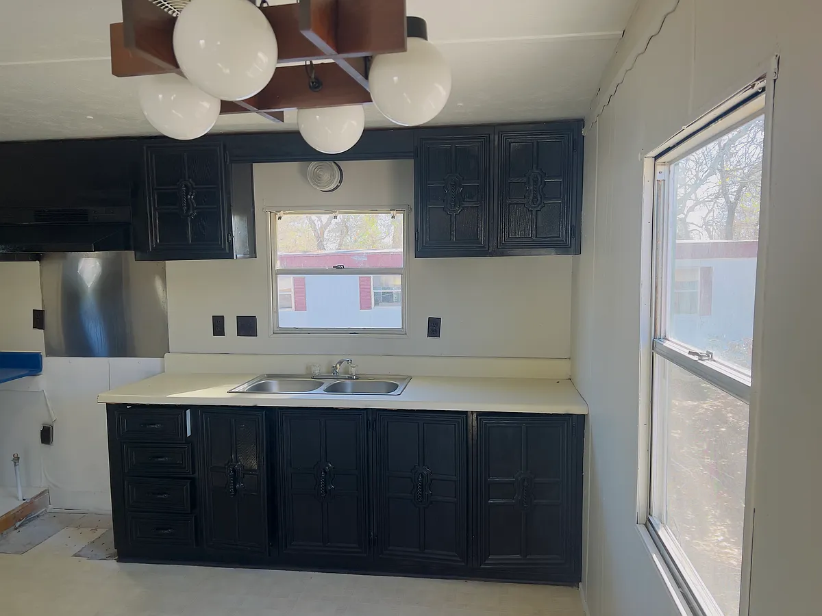 Building Photo - 120 Sandy Springs Ln #1