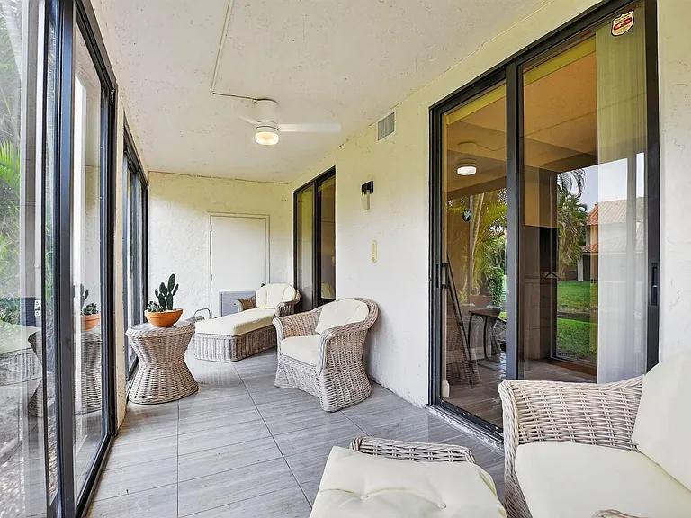 7773 La Mirada Dr — Photo 31