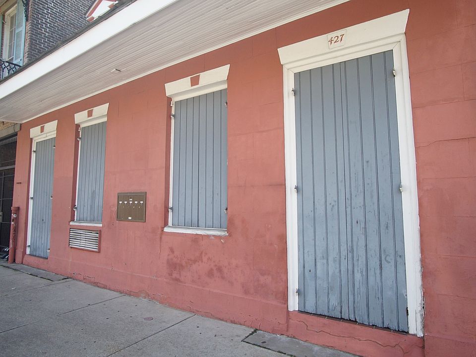 1st image of 427 Burgundy St #1