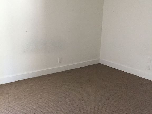 3rd image of 2007 E Ocean View Ave #E