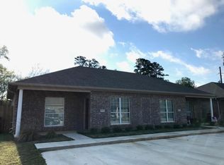 106 Velvin Dr #B, Hallsville, TX 75650