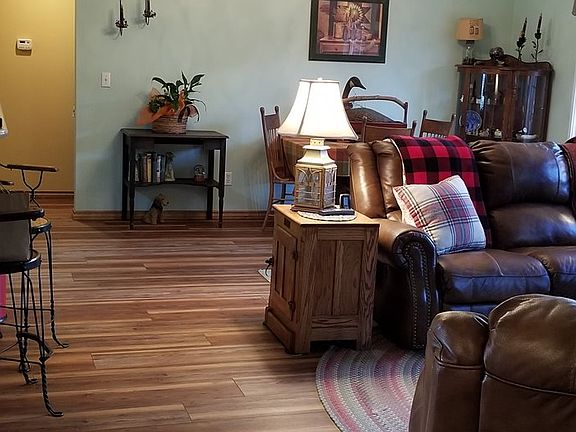 4th image of 2502 NE 83rd Way