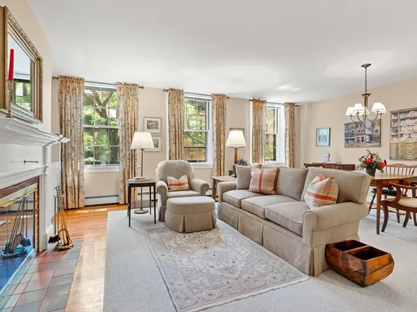 5 Myrtle St APT 3, Boston, MA 02114