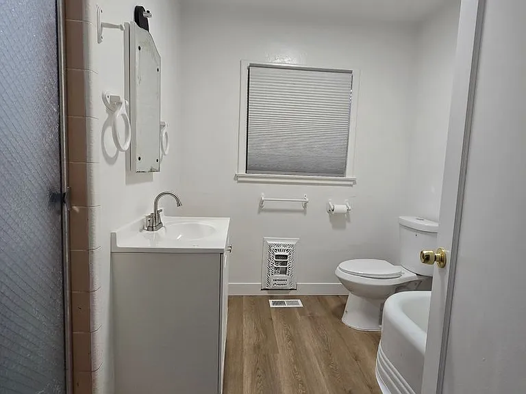630 Neville St — Photo 6