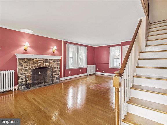 2nd image of 1304 Salem Ave