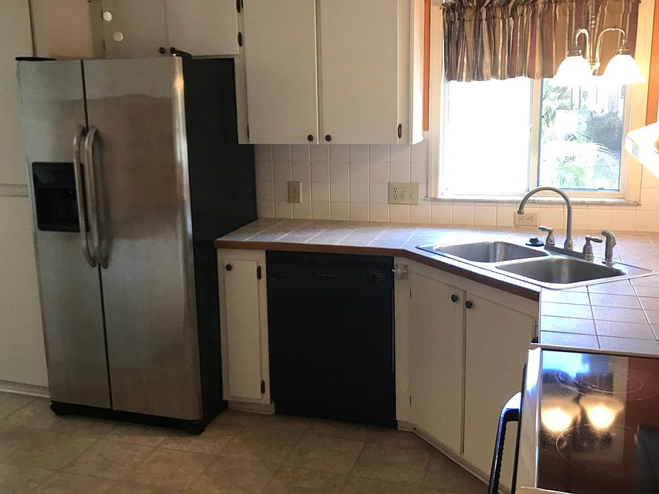 1st image of 604 Timberlane Dr