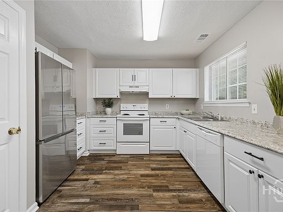 5th image of 110 Bobstay Court