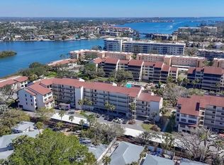 6285 Midnight Pass Rd APT 201, Sarasota, FL 34242