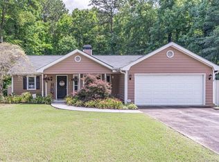 1869 Floye Dr, Loganville, GA 30052