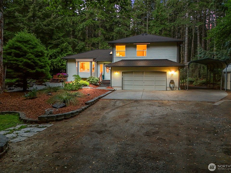 1st image of 3914 SW Huckleberry Road