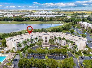 9755 NW 52nd St APT 212, Doral, FL 33178