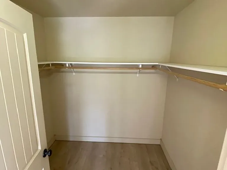 20166 Merriewood Ln — Photo 15