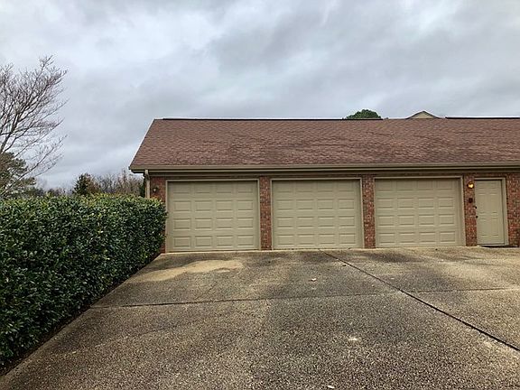 5th image of 324 Westbury Ln