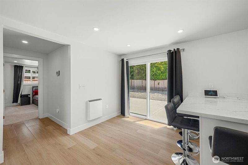 4th image of 2331 S 251st Street
