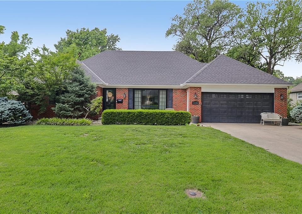 1st image of 5218 Pawnee Dr