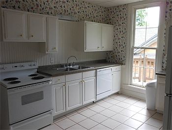 4th image of 303 Woodward Ave APT 2