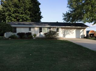 7334 N Noffke Dr, Caledonia, MI 49316