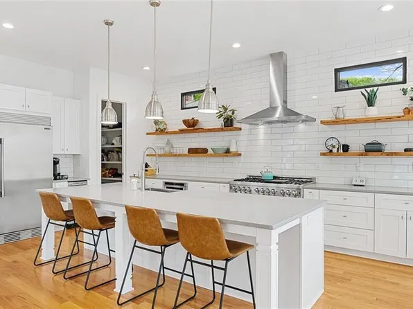 1889 Bixby St, Atlanta, GA 30317