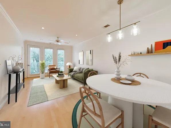 12000 Market St APT 180, Reston, VA 20190