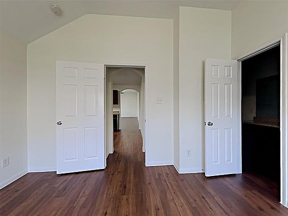 5th image of 2502 Bammelwood Dr