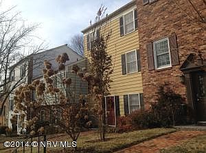3rd image of 107 Southhampton Ct